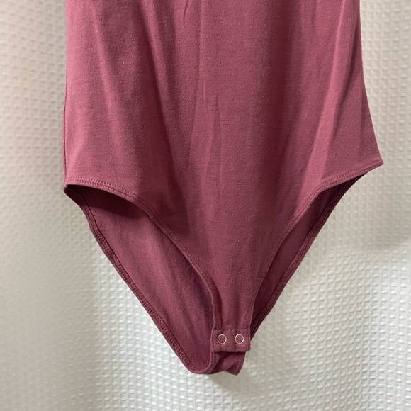 W&W ONCE F21 Mock Neck Bodysuit - Picture 4 of 5